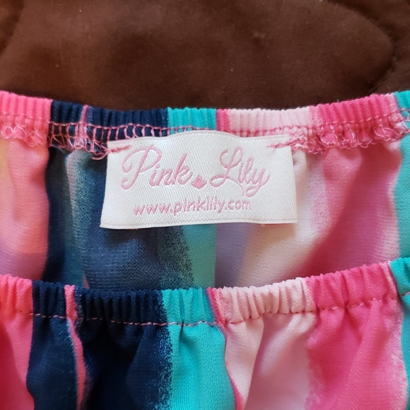 Gorgeous romper - Picture 2 of 2